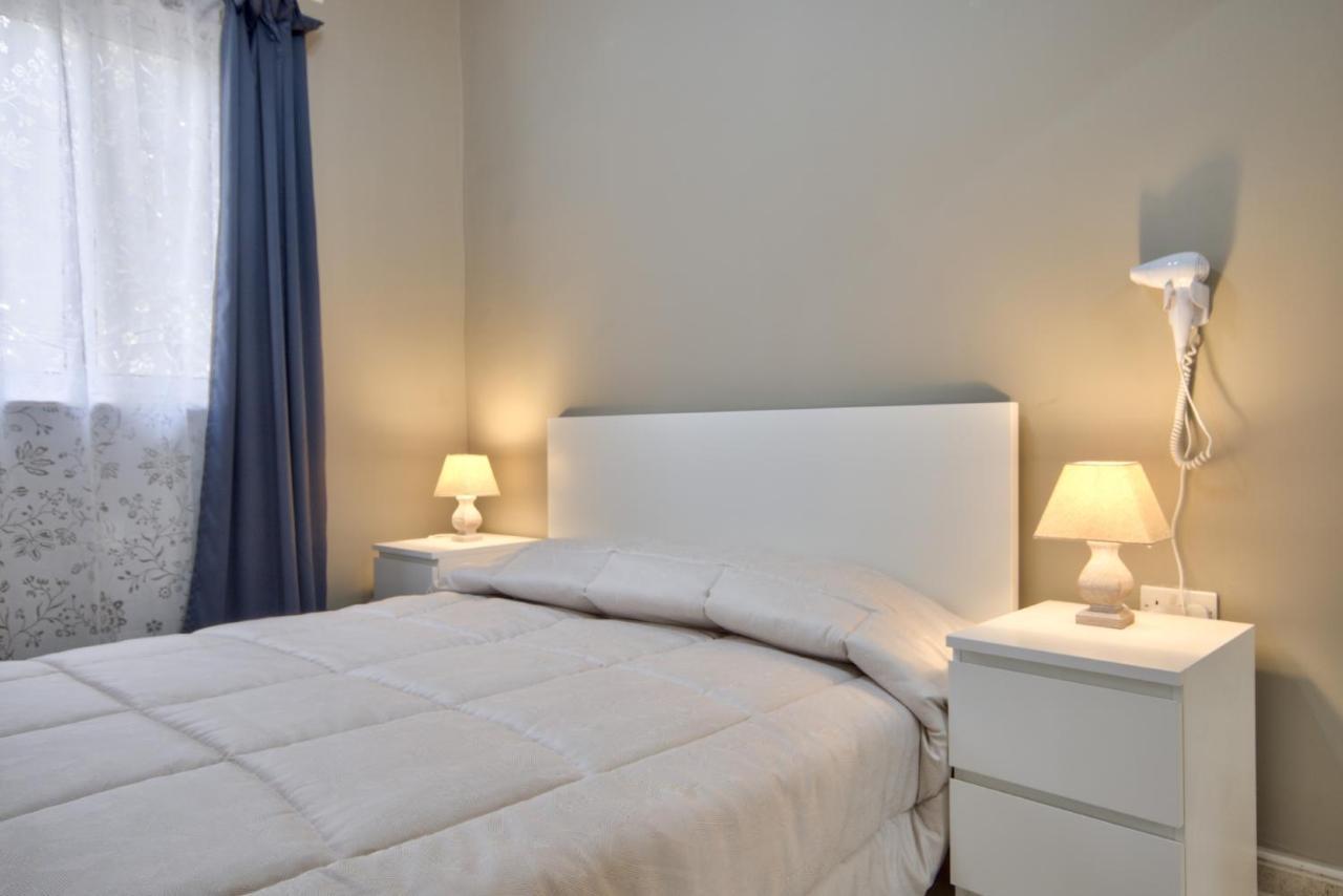 Azure Haven - Gzira Apartments And Penthouse By Shortletsmalta Dış mekan fotoğraf