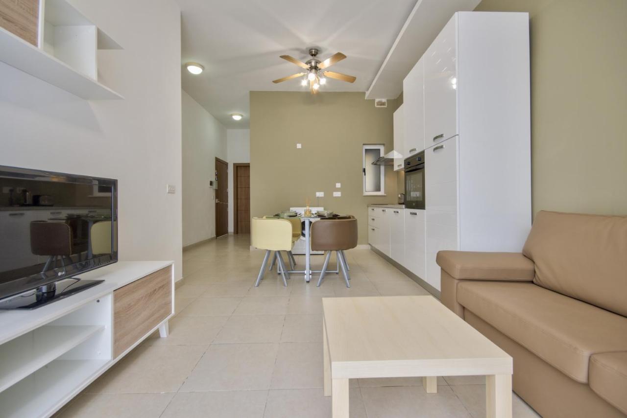 Azure Haven - Gzira Apartments And Penthouse By Shortletsmalta Dış mekan fotoğraf