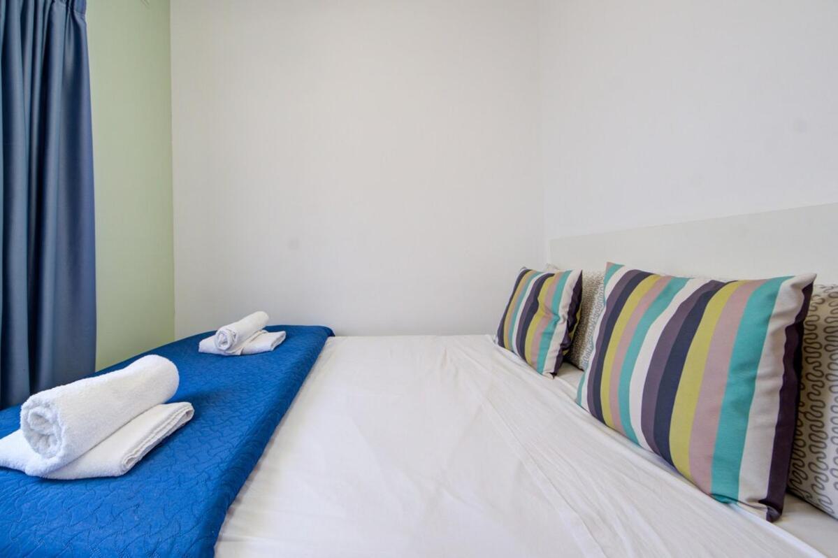 Azure Haven - Gzira Apartments And Penthouse By Shortletsmalta Oda fotoğraf